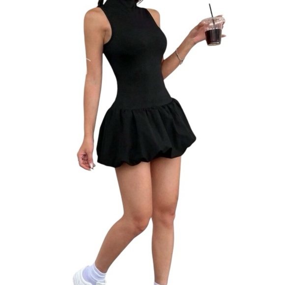 BLOGGER'S FAVE —  Zara Open Back Ribbed
Balloon Dress with high neck - Picture 3 of 16